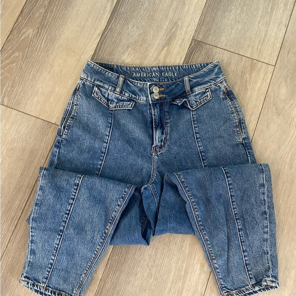 American eagle relaxed mom jean